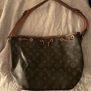 Vintage authentic Louis Vuitton shoulder bag